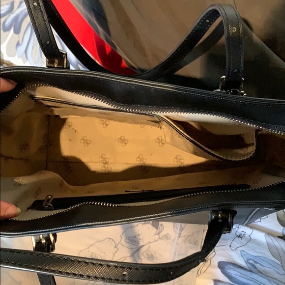 Guess Bag - Picture 4 of 6